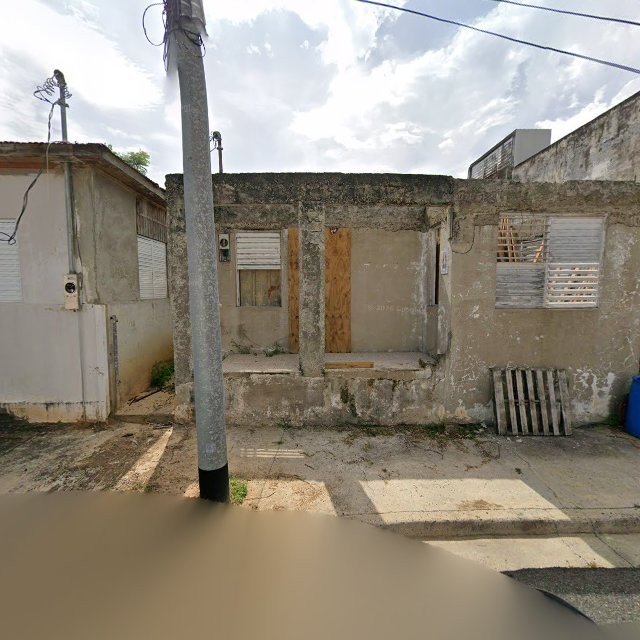 Reporte ciudadano de estorbo público en 7VM5+P94 Añasco, Puerto Rico, Añasco