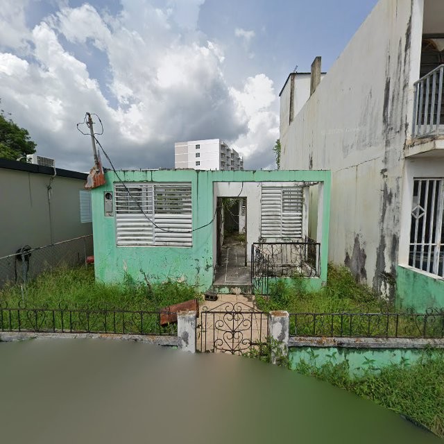 Reporte ciudadano de estorbo público en 7VJ4+R62 Añasco, Puerto Rico, Añasco