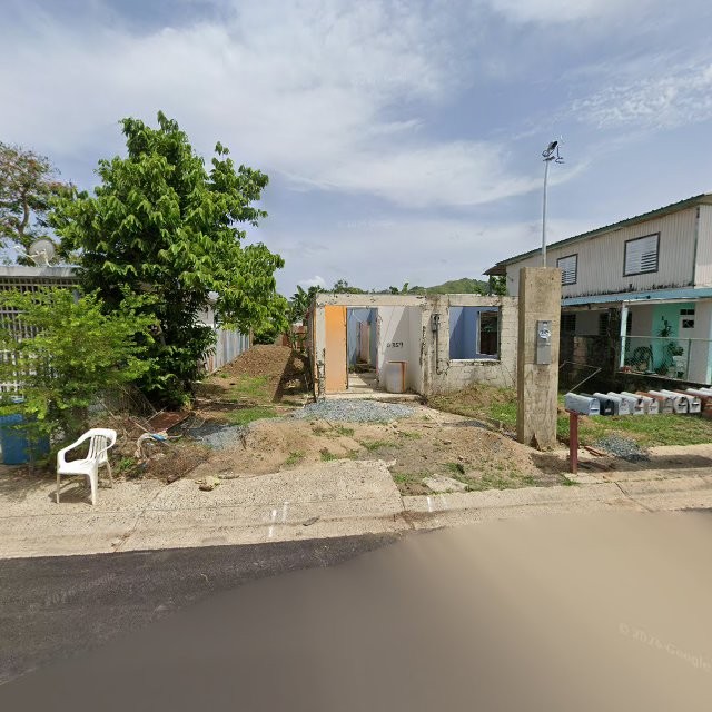 Reporte ciudadano de estorbo público en 7RR5+8WG La Playa, Añasco, Puerto Rico, Añasco
