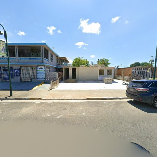 Reporte ciudadano de estorbo público en FF26+J9Q Barceloneta, Puerto Rico, Barceloneta