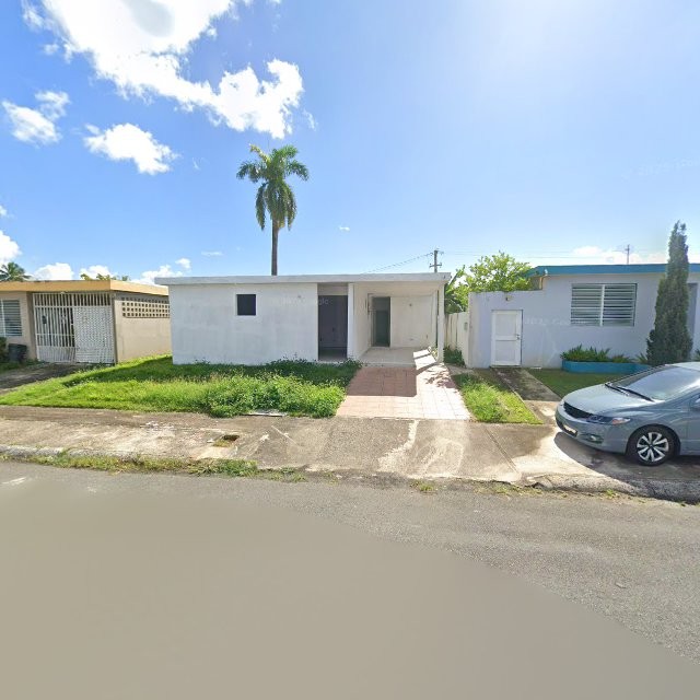 Reporte ciudadano de estorbo público en 9RMP+5RJ Bayamón, Puerto Rico, Bayamón