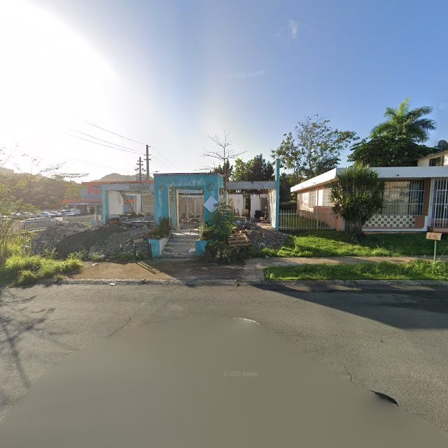 Reporte ciudadano de estorbo público en 8VX7+73W Bayamón, Puerto Rico, Bayamón