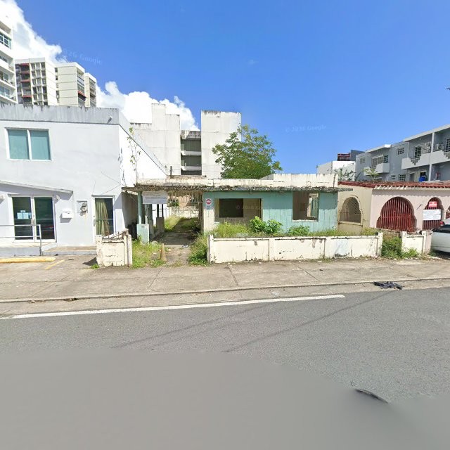 Reporte ciudadano de estorbo público en 9VW3+FG7 Bayamón, Puerto Rico, Bayamón