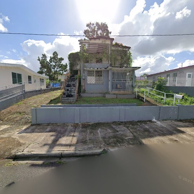 Reporte ciudadano de estorbo público en 9RPH+MRG Bayamón, Puerto Rico, Bayamón