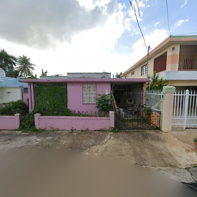 Reporte ciudadano de estorbo público en 9RVQ+46G Bayamón, Puerto Rico, Bayamón