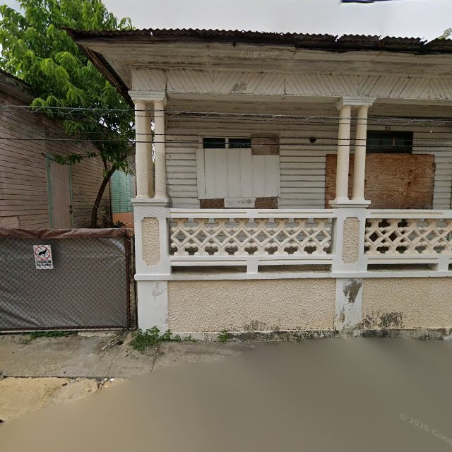 Reporte ciudadano de estorbo público en 3VQ3+GQQ Cabo Rojo, Puerto Rico, Cabo Rojo