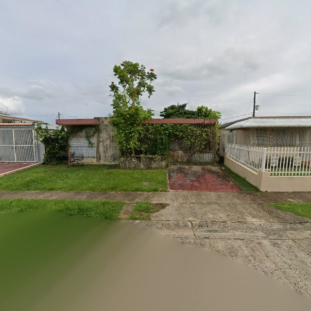 Reporte ciudadano de estorbo público en 3RRX+H7H Cabo Rojo, Puerto Rico, Cabo Rojo