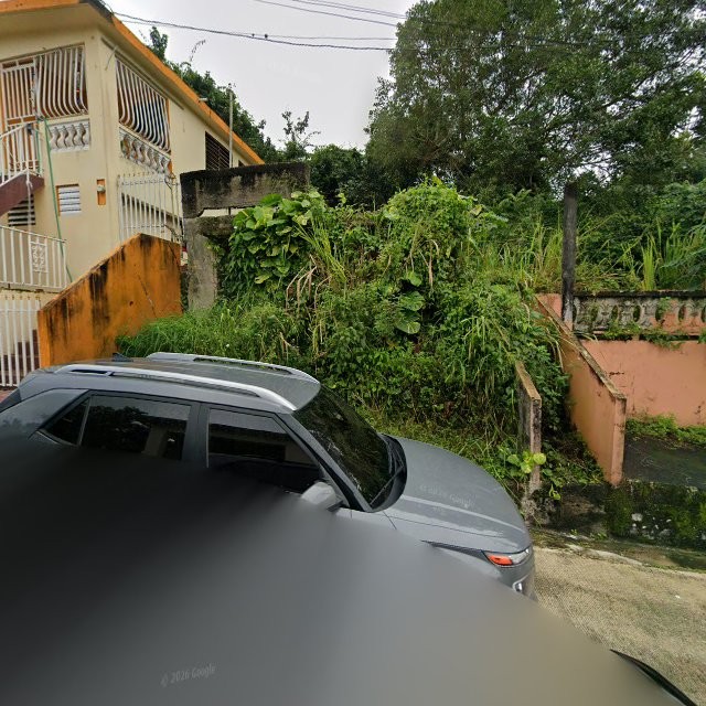 Reporte ciudadano de estorbo público en 4R9M+863 Cayey, Puerto Rico, Cayey