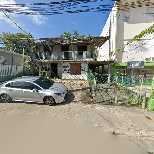 Reporte ciudadano de estorbo público en FP5Q+G4X Dorado, Puerto Rico, Dorado