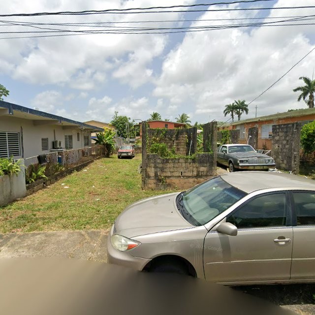 Reporte ciudadano de estorbo público en 8869+567 Fajardo, Puerto Rico, Fajardo