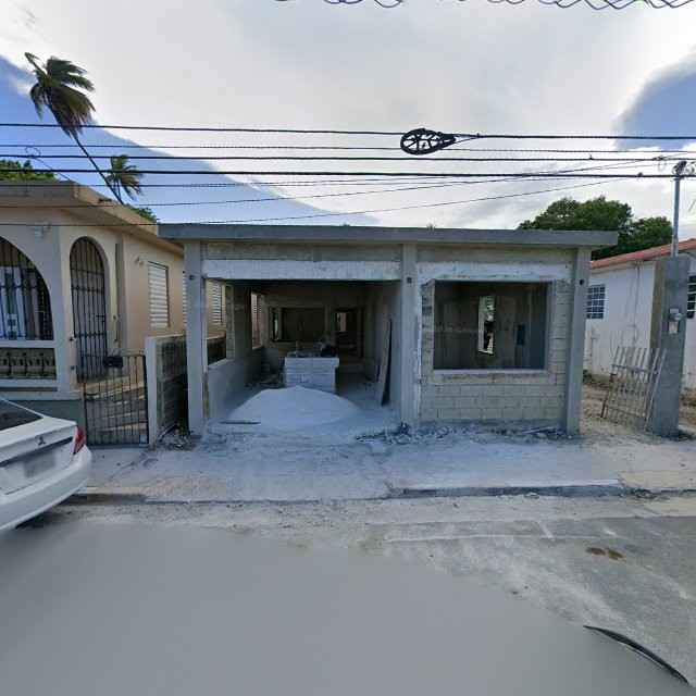 Reporte ciudadano de estorbo público en X3CQ+HW6 Guánica, Puerto Rico, Guánica
