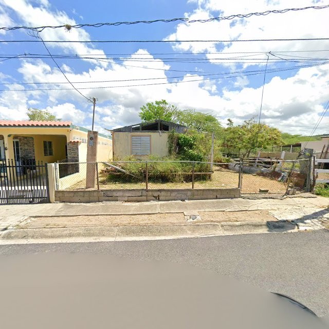 Reporte ciudadano de estorbo público en 2443+QRG El Tumbao, Guánica, Puerto Rico, Guánica