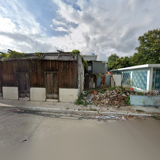 Reporte ciudadano de estorbo público en X3CR+JPQ Guánica, Puerto Rico, Guánica