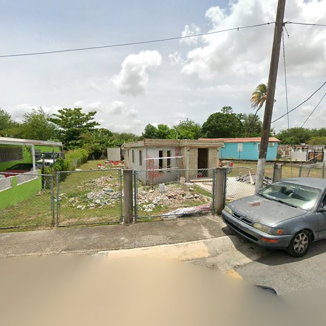 Reporte ciudadano de estorbo público en XR2C+V8X Jobos, Guayama, Puerto Rico, Guayama