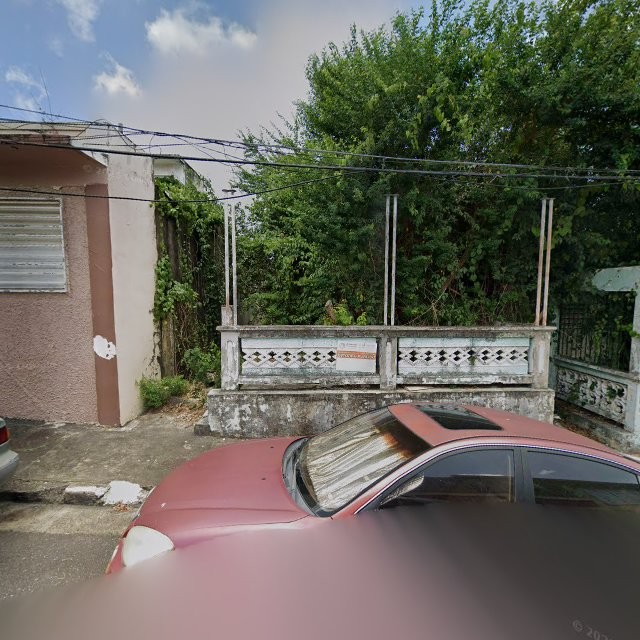 Reporte ciudadano de estorbo público en XVQP+PWM Guayama, Puerto Rico, Guayama