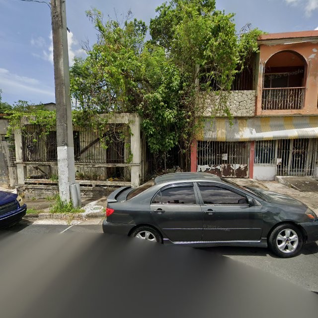 Reporte ciudadano de estorbo público en XVMQ+4C2 Guayama, Puerto Rico, Guayama