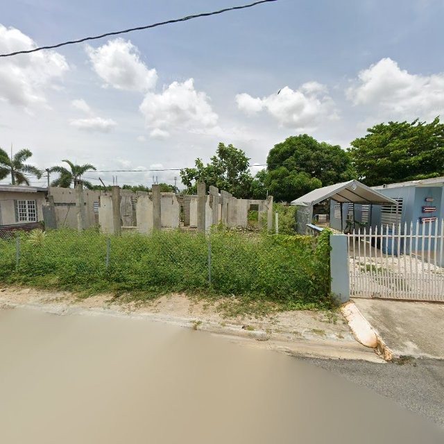 Reporte ciudadano de estorbo público en XR3J+46H Jobos, Guayama, Puerto Rico, Guayama