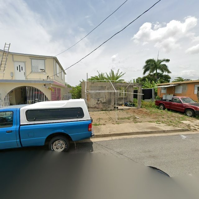 Reporte ciudadano de estorbo público en XR2J+MF5 Jobos, Guayama, Puerto Rico, Guayama