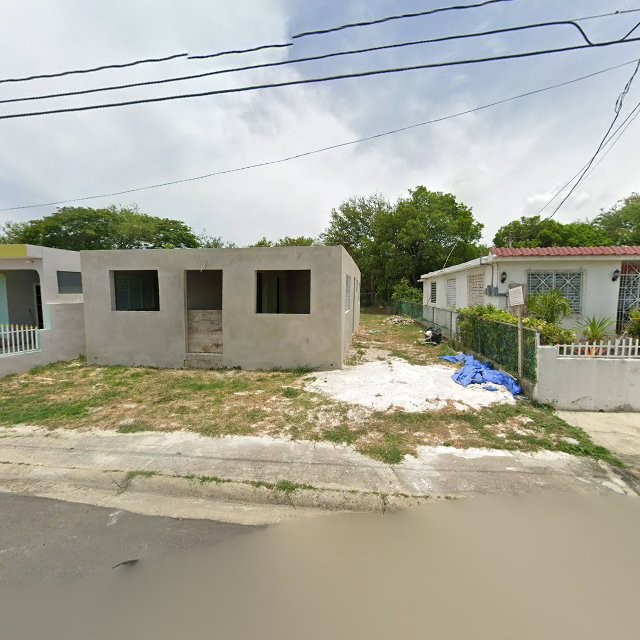 Reporte ciudadano de estorbo público en XR3H+FM5 Jobos, Guayama, Puerto Rico, Guayama