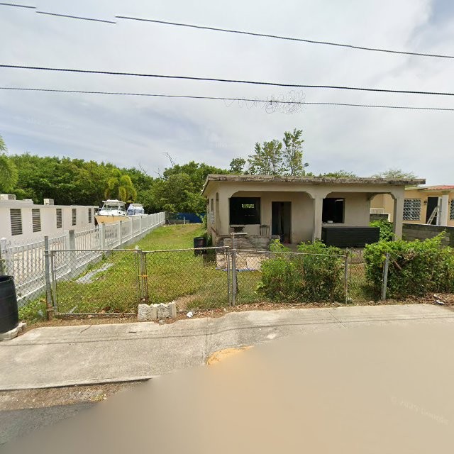 Reporte ciudadano de estorbo público en XR29+Q4M Jobos, Guayama, Puerto Rico, Guayama