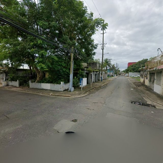 Reporte ciudadano de estorbo público en CVJP+XJC Guaynabo, Puerto Rico, Guaynabo