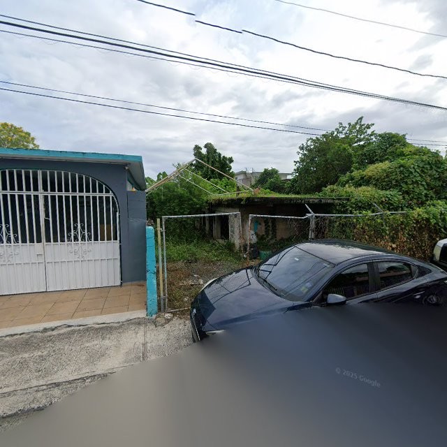 Reporte ciudadano de estorbo público en CVPJ+FMW Guaynabo, Puerto Rico, Guaynabo