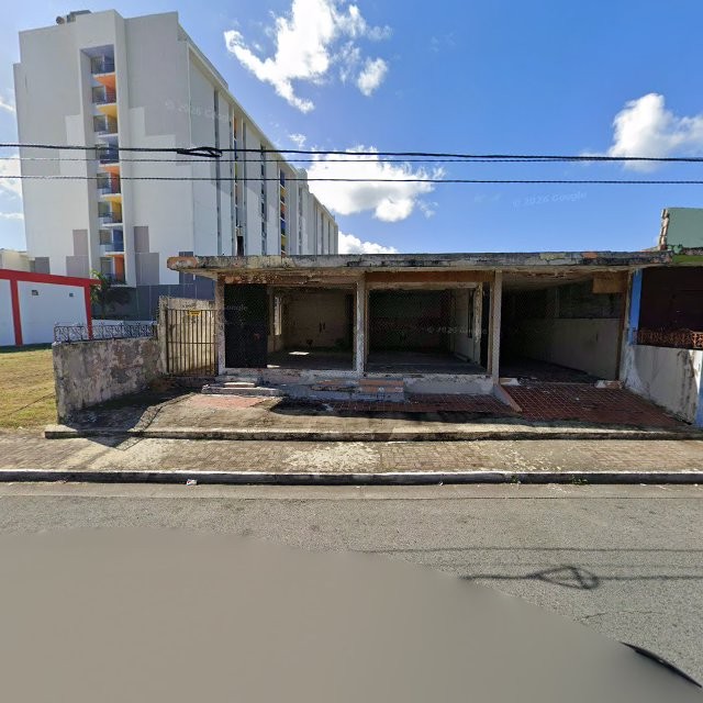 Reporte ciudadano de estorbo público en 45WF+QJ5 Humacao, Puerto Rico, Humacao