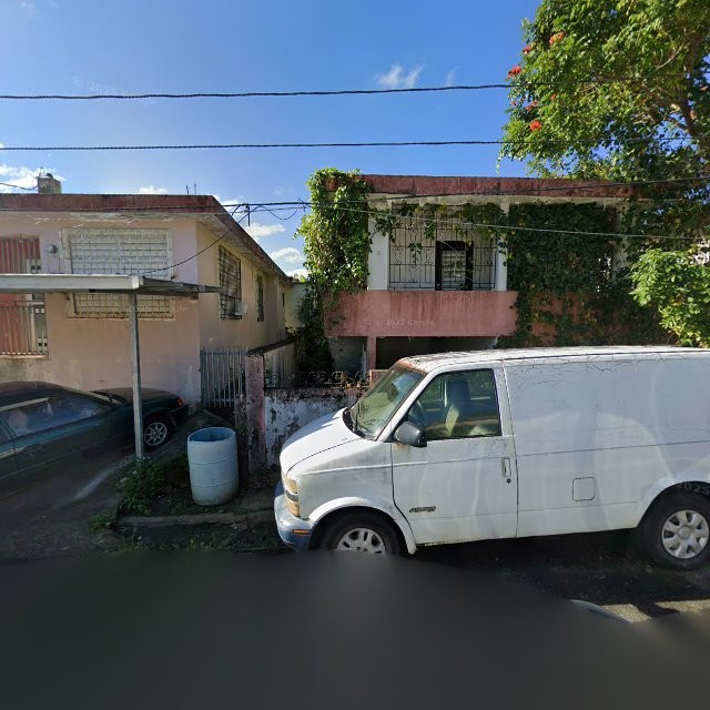 Reporte ciudadano de estorbo público en 5549+P4V Humacao, Puerto Rico, Humacao
