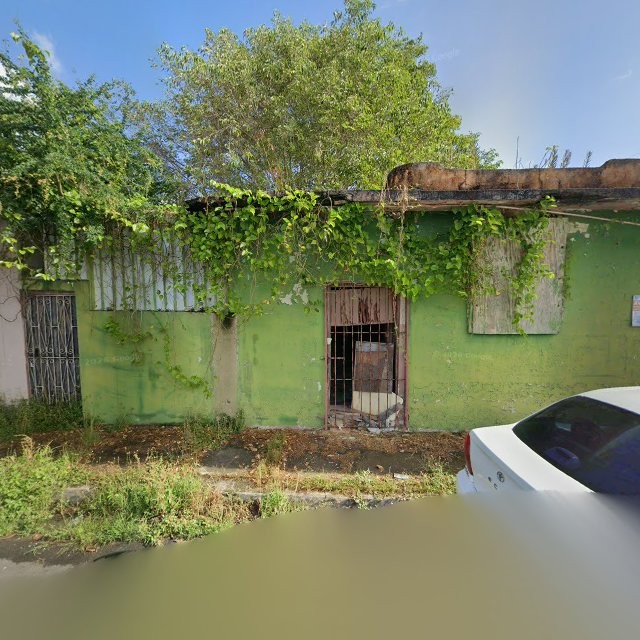 Reporte ciudadano de estorbo público en 5784+FXM Punta Santiago, Humacao, Puerto Rico, Humacao