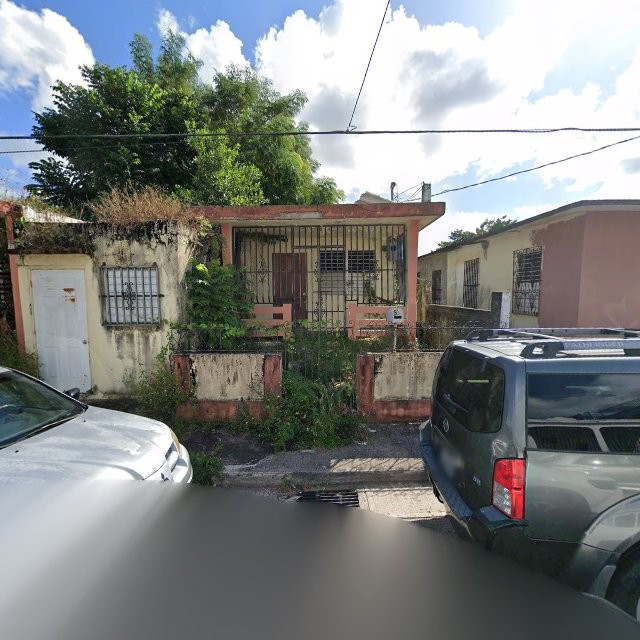 Reporte ciudadano de estorbo público en 45XG+3VJ Humacao, Puerto Rico, Humacao