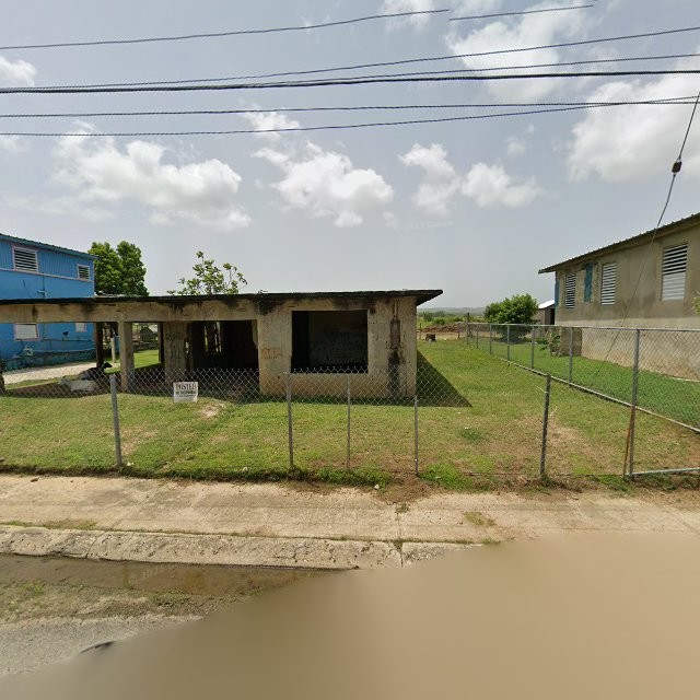 Reporte ciudadano de estorbo público en 2W78+V45 Maguayo, Lajas, Puerto Rico, Lajas
