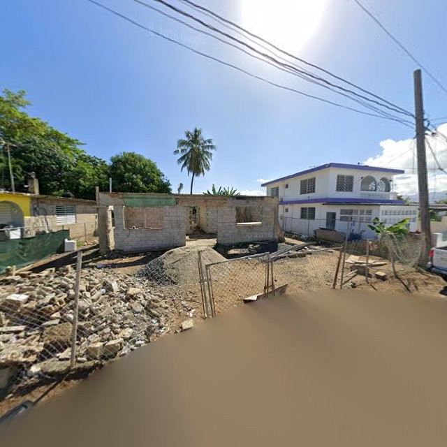 Reporte ciudadano de estorbo público en C5G7+XRC Vieques, Loíza, Puerto Rico, Loíza