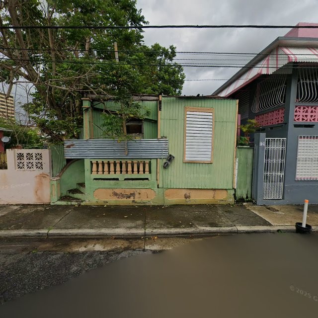 Reporte ciudadano de estorbo público en 6V23+525 Mayagüez, Puerto Rico, Mayagüez