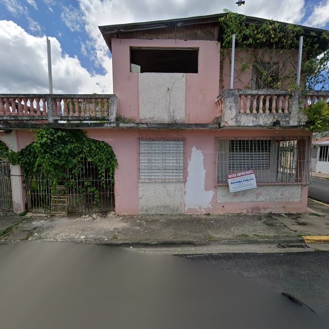 Reporte ciudadano de estorbo público en 5VV3+M5J Mayagüez, Puerto Rico, Mayagüez