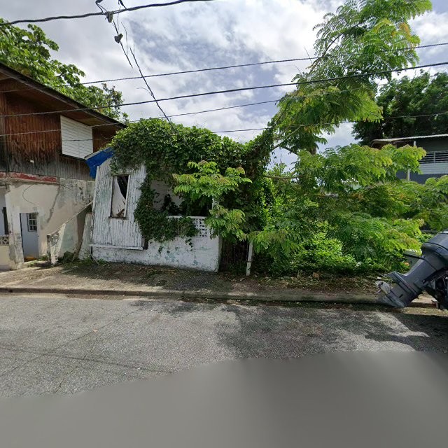 Reporte ciudadano de estorbo público en 6V32+FCG Mayagüez, Puerto Rico, Mayagüez