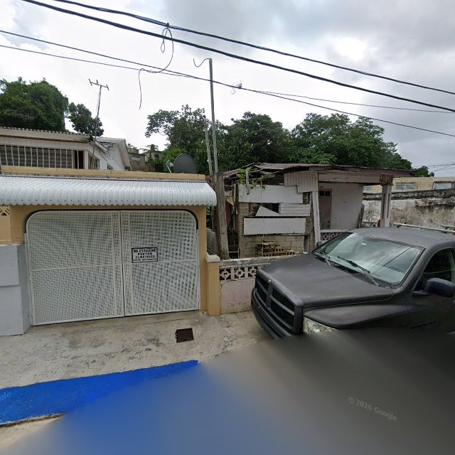 Reporte ciudadano de estorbo público en 5VXC+875 Mayagüez, Puerto Rico, Mayagüez