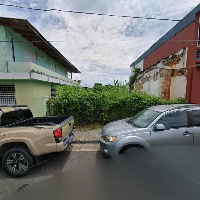 Reporte ciudadano de estorbo público en 5VX8+X9H Mayagüez, Puerto Rico, Mayagüez