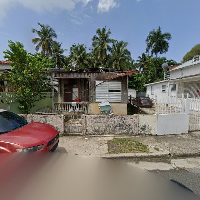Reporte ciudadano de estorbo público en 6R3X+3HX Mayagüez, Puerto Rico, Mayagüez
