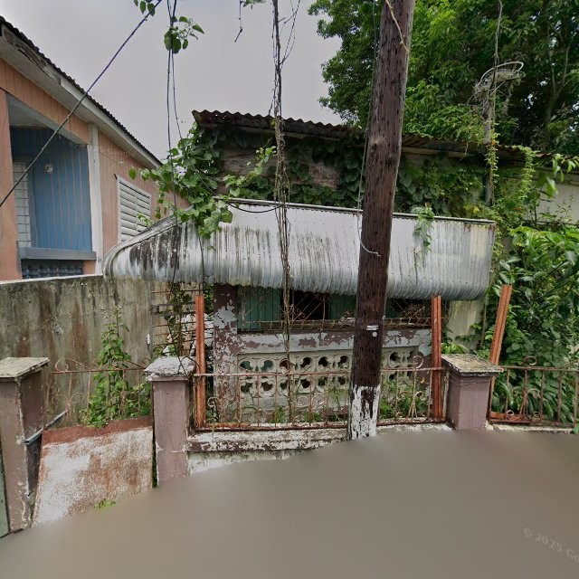 Reporte ciudadano de estorbo público en 375H+78M Peñuelas, Puerto Rico, Peñuelas