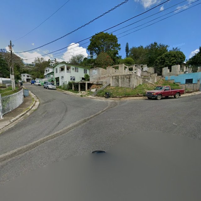 Reporte ciudadano de estorbo público en 29W3+CCF Ponce, Puerto Rico, Ponce