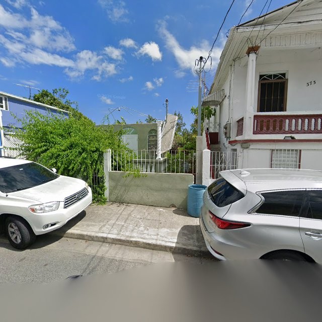 Reporte ciudadano de estorbo público en 296C+RQ7 Ponce, Puerto Rico, Ponce