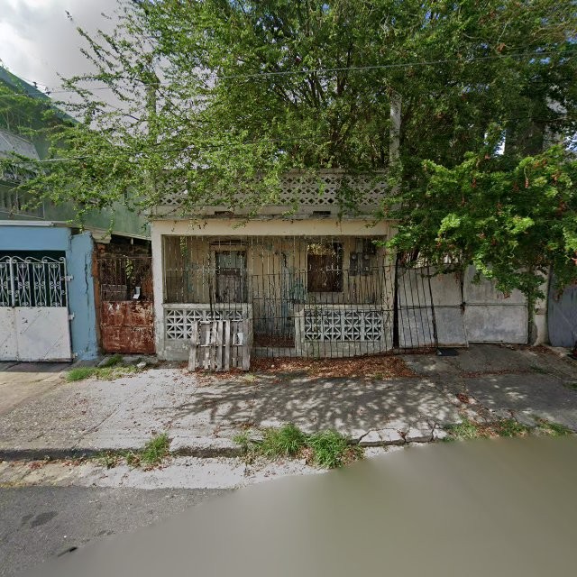 Reporte ciudadano de estorbo público en 296G+H2H Ponce, Puerto Rico, Ponce