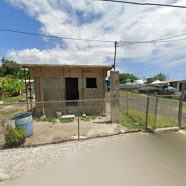Reporte ciudadano de estorbo público en WPWP+CHR Playita, Salinas, Puerto Rico, Salinas