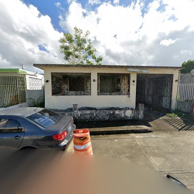 Reporte ciudadano de estorbo público en CW87+2X7 San Juan, Puerto Rico, San Juan