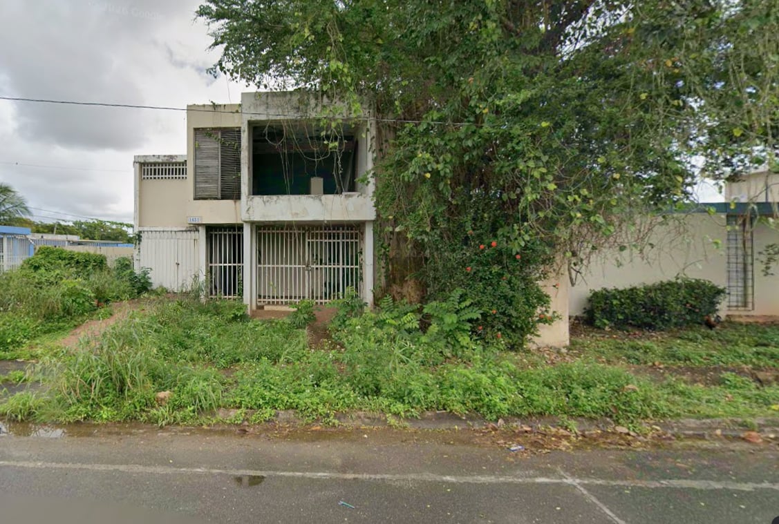 Reporte ciudadano de estorbo público en Calle Pecos, Rio Piedras, San Juan, PR 00926, San Juan