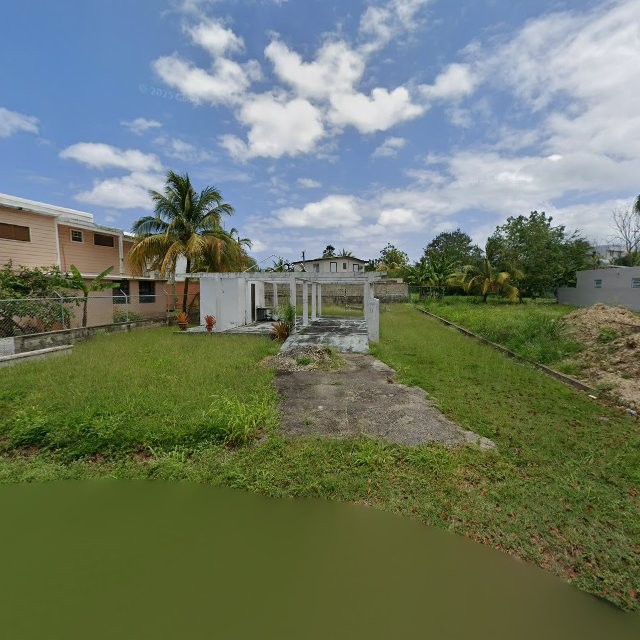 Reporte ciudadano de estorbo público en FMH3+JJW Sabana, Vega Alta, Puerto Rico, Vega Alta