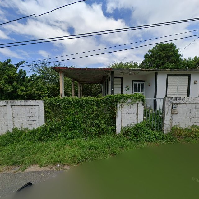 Reporte ciudadano de estorbo público en FHPR+VPV Vega Baja, Puerto Rico, Vega Baja